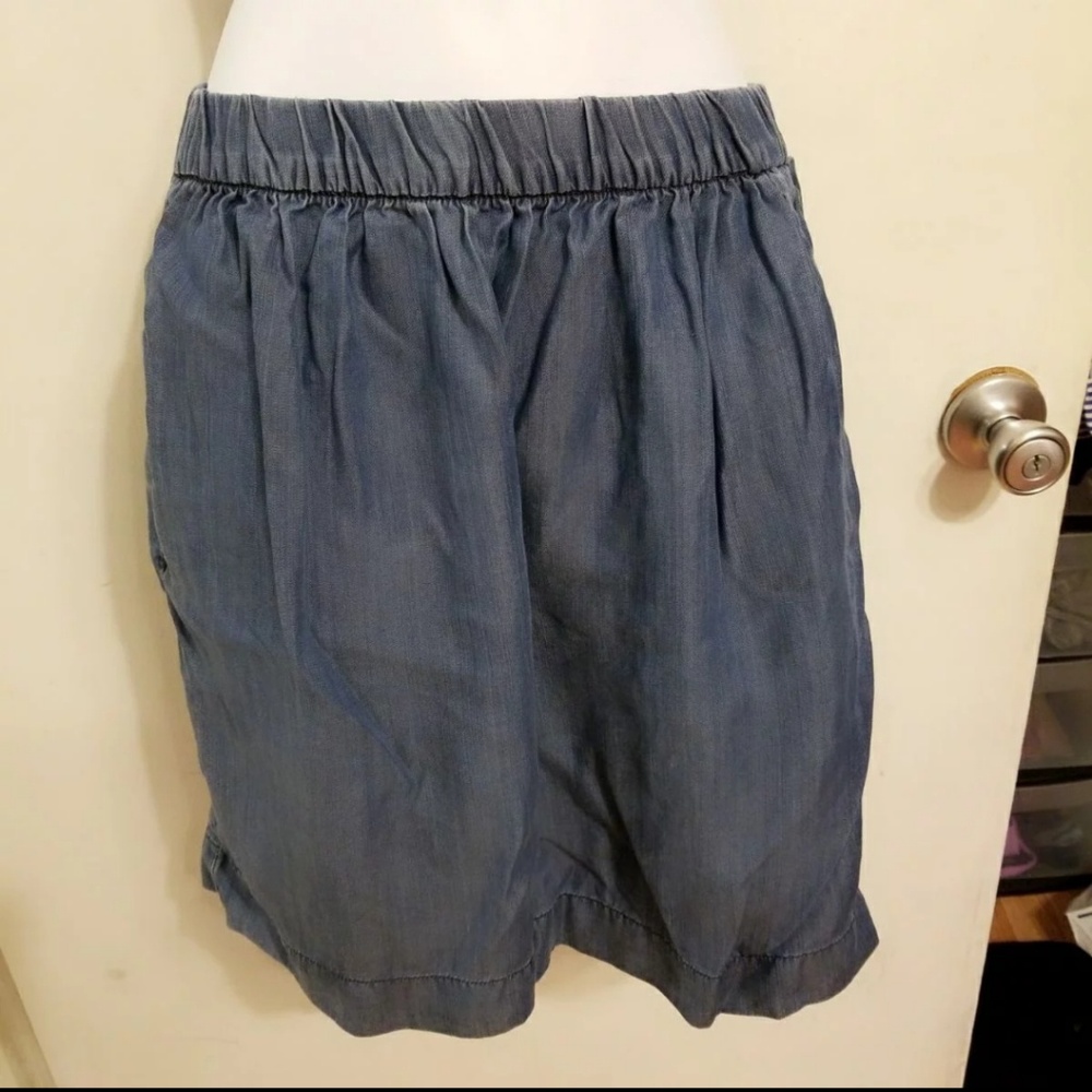 Gap skirt * bundle item only *